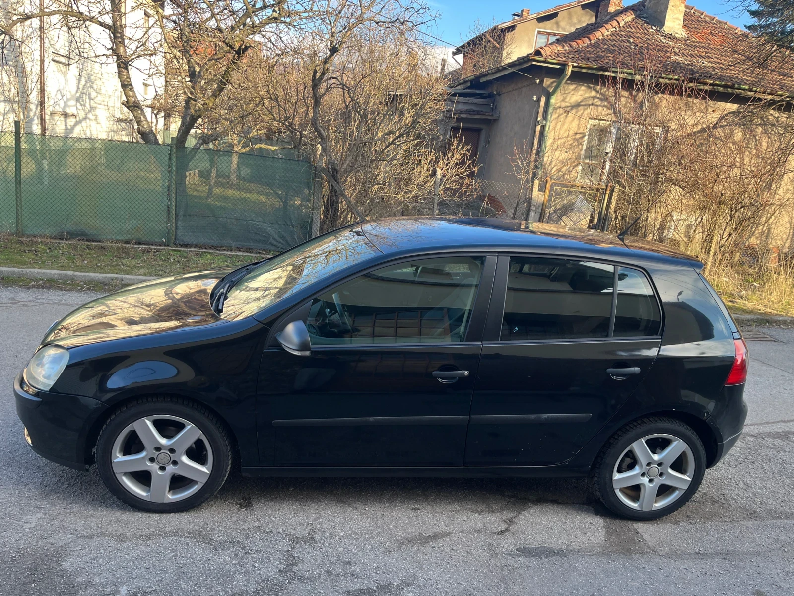 VW Golf 1.9 TDI * 105 к.с. * 6/Скорости * Регистриран *  - изображение 3