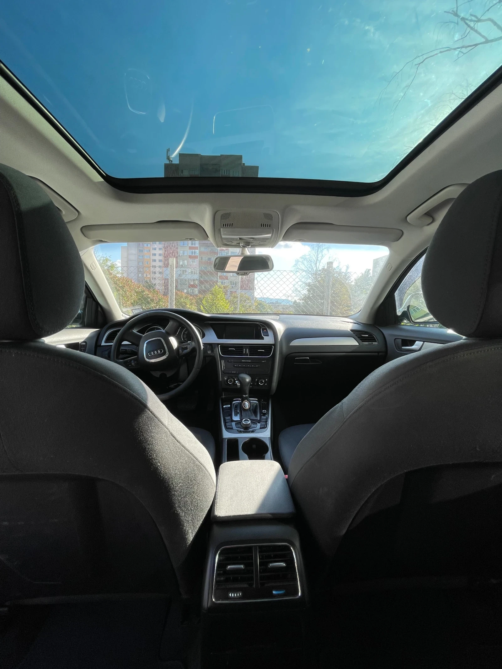 Audi A4 Audi A4 2.0 TDI ПЕРФЕКТНА!, снимка 3 - Автомобили и джипове - 53604393