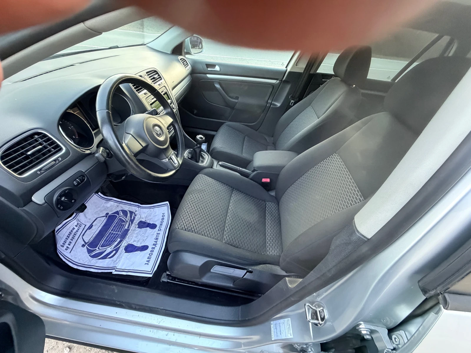 VW Golf 1.6TDI , снимка 11 - Автомобили и джипове - 53833022