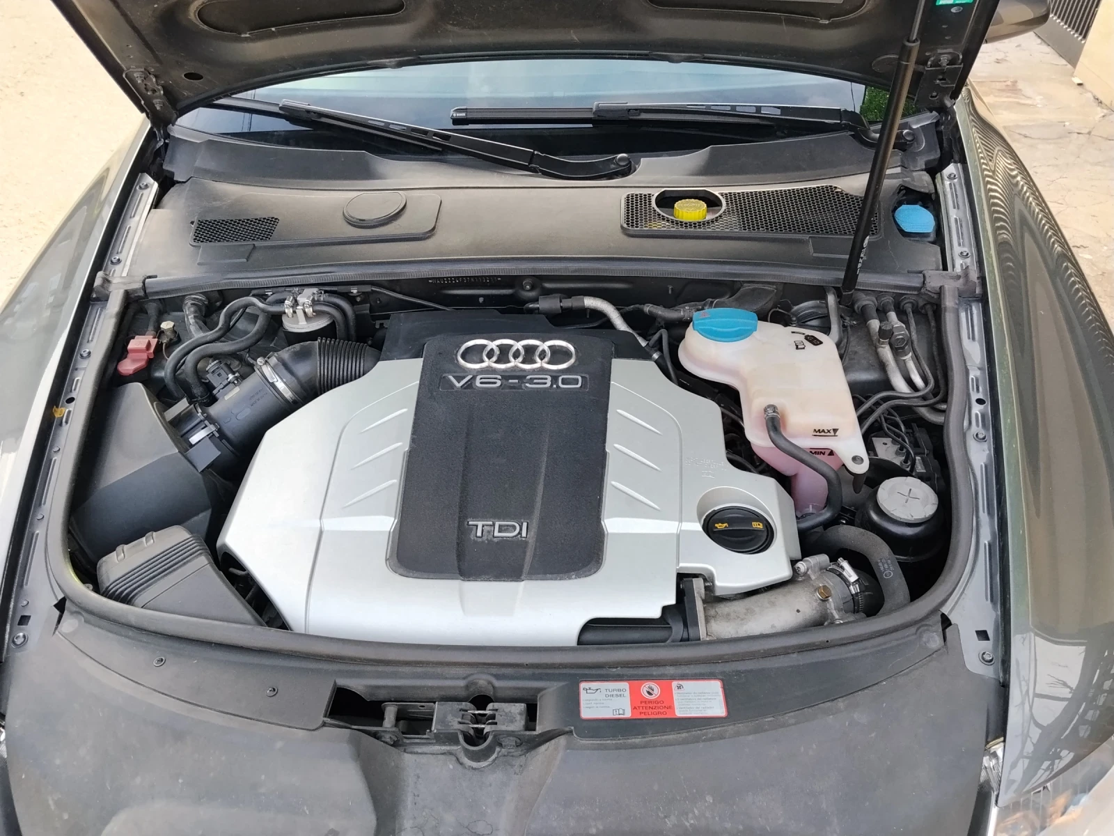 Audi A6 3.0 TDI, снимка 17 - Автомобили и джипове - 54115337