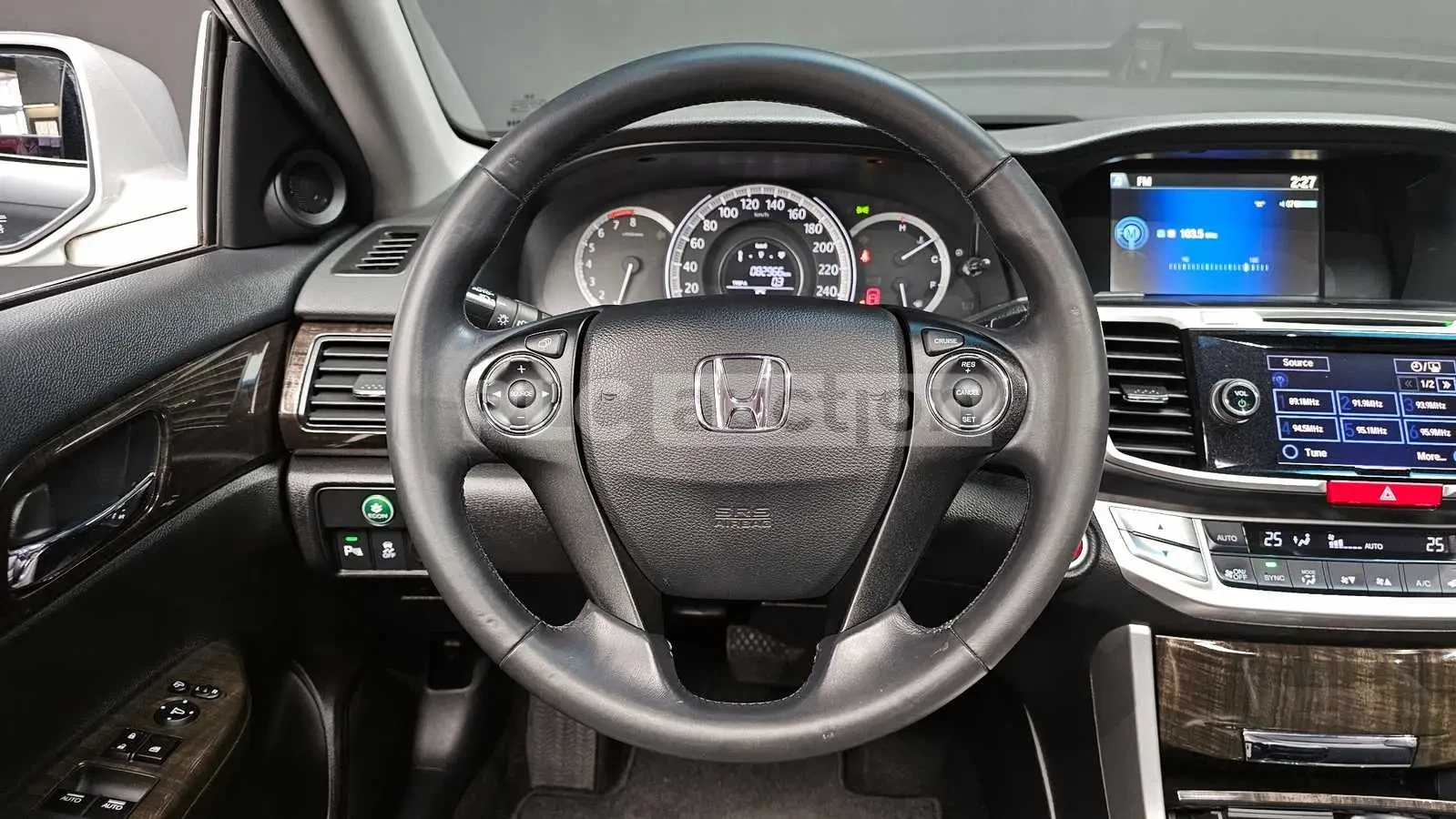 Honda Legend, снимка 13 - Автомобили и джипове - 54146936