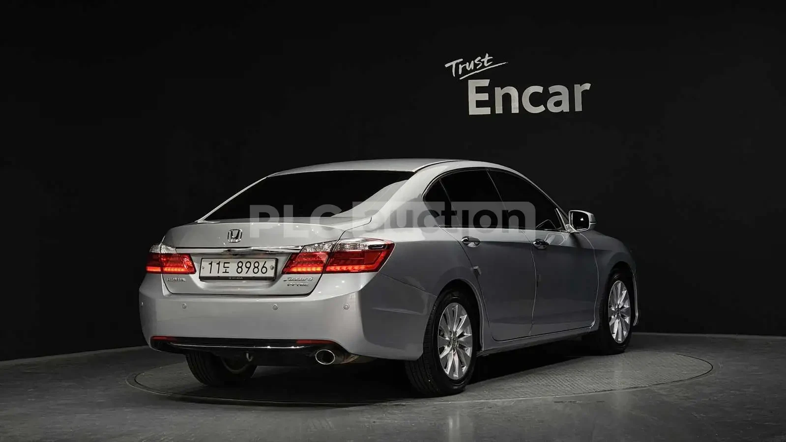 Honda Legend, снимка 2 - Автомобили и джипове - 54146936