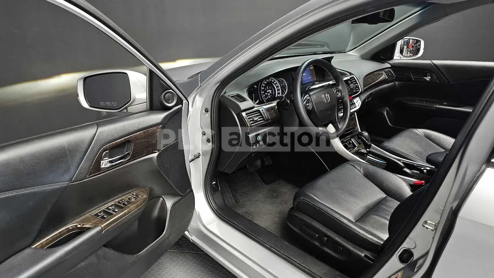 Honda Legend, снимка 11 - Автомобили и джипове - 54146936