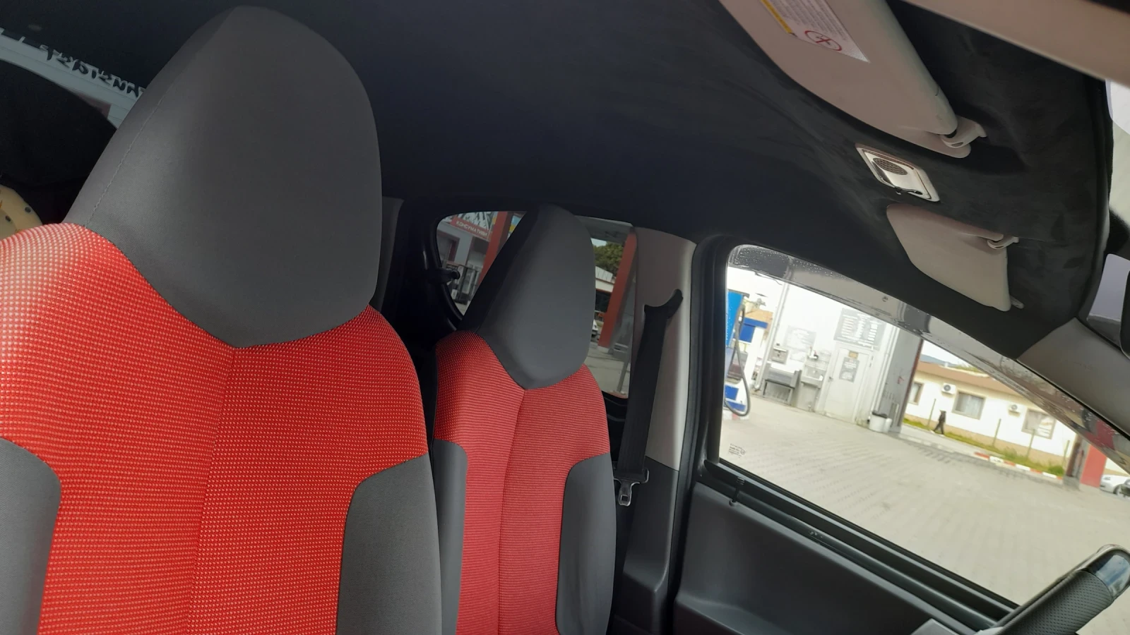 Peugeot 107 Климатик, снимка 6 - Автомобили и джипове - 54395545