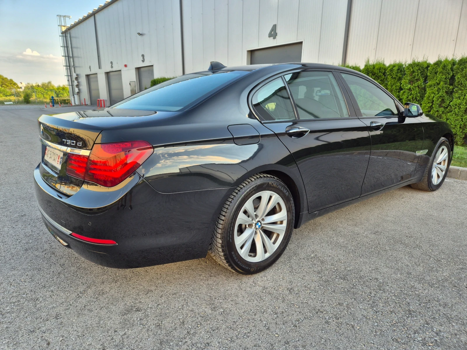 BMW 730 730d xDrive Head up вакуум keyless-go задна камера, снимка 5 - Автомобили и джипове - 54991696