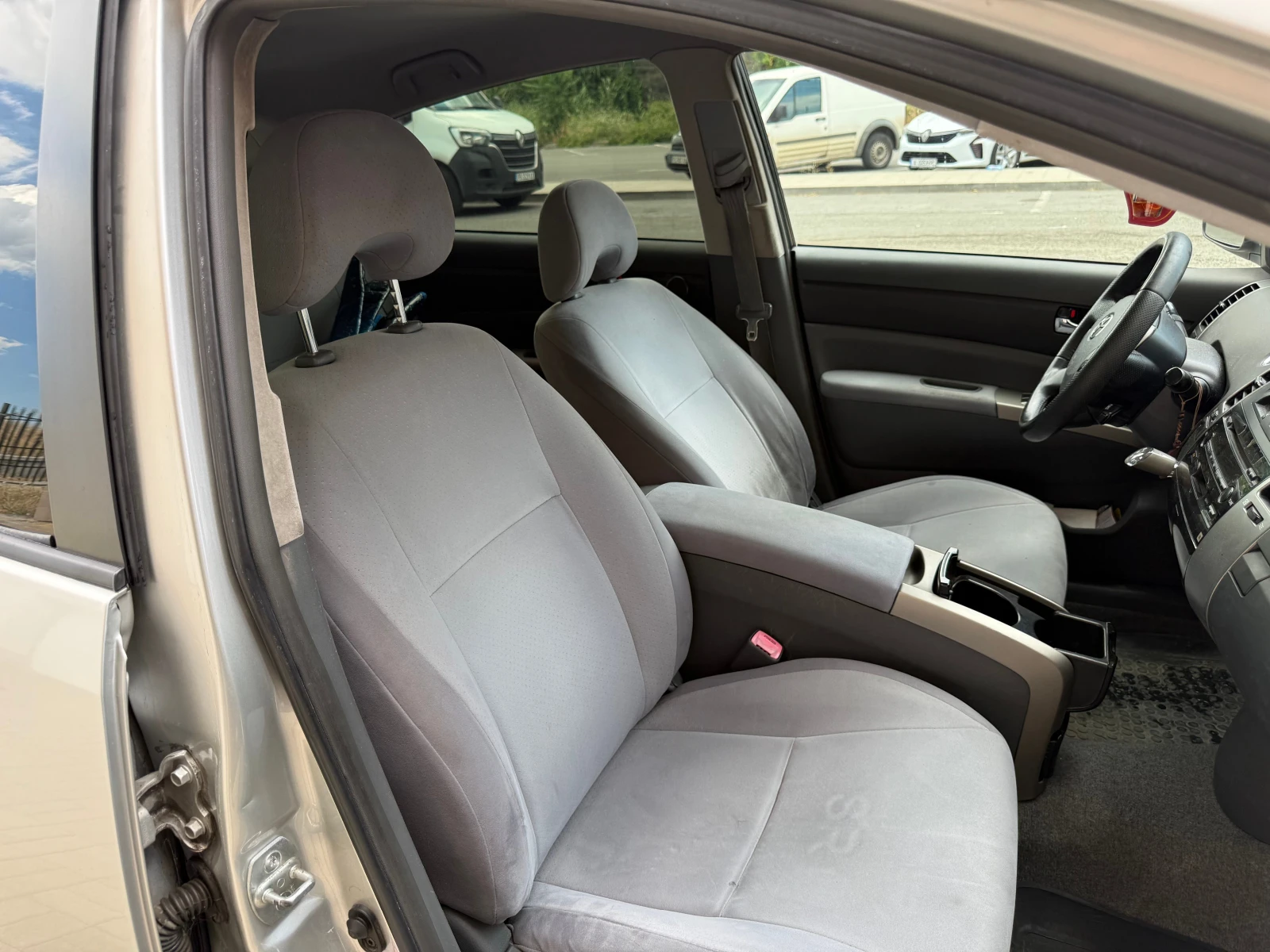 Toyota Prius 1.5i Hybrid-Cruise Control-климатроник-мултиволан, снимка 10 - Автомобили и джипове - 55236611