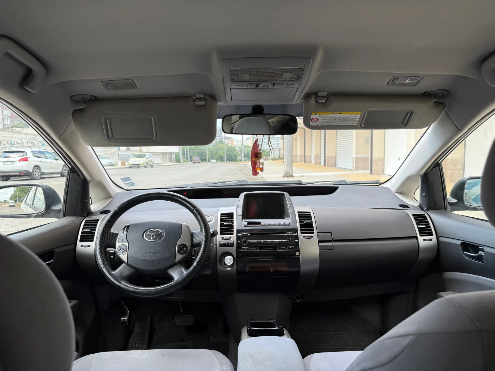 Toyota Prius 1.5i Hybrid-Cruise Control-климатроник-мултиволан, снимка 12 - Автомобили и джипове - 55236611