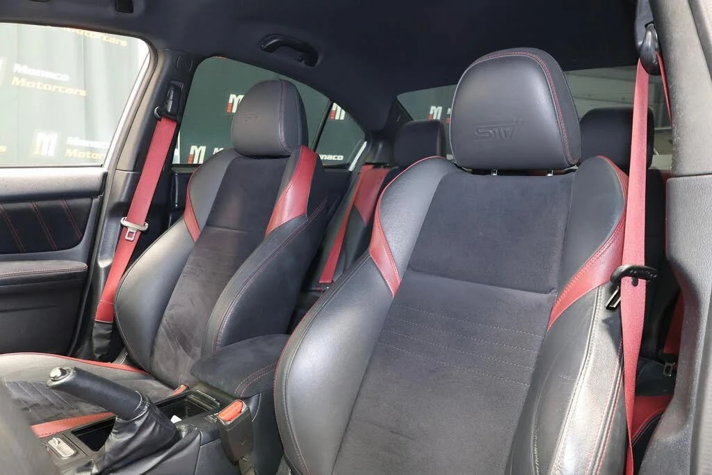 Subaru WRX * STI* Manual* KEYLESS* Camera* ПОДГРЕВ* , снимка 7 - Автомобили и джипове - 55431587