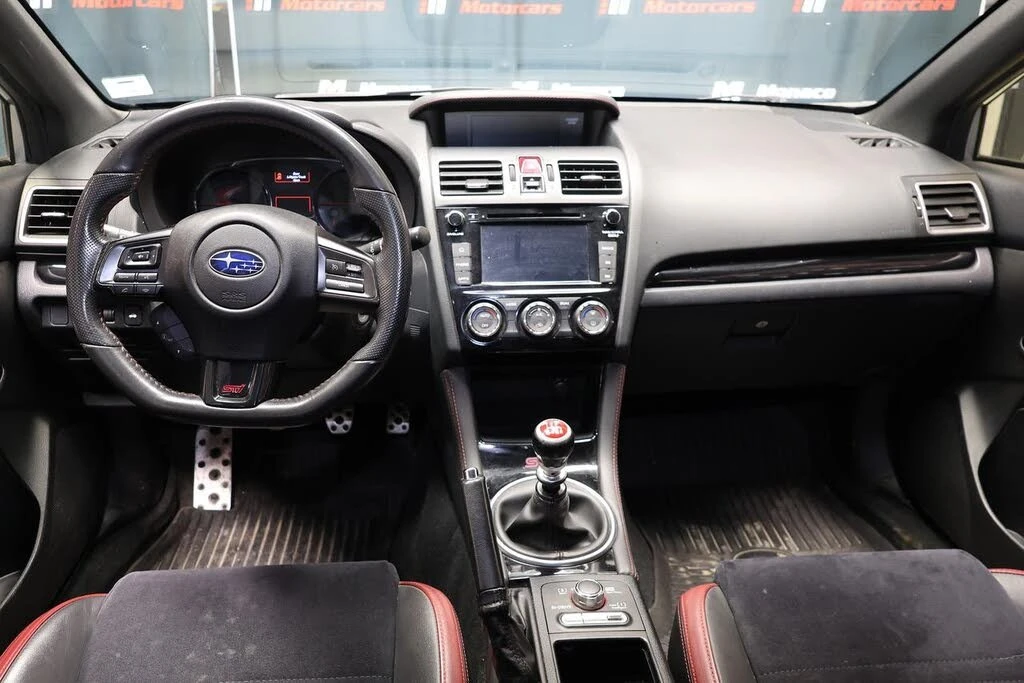 Subaru WRX * STI* Manual* KEYLESS* Camera* ПОДГРЕВ* , снимка 9 - Автомобили и джипове - 55431587