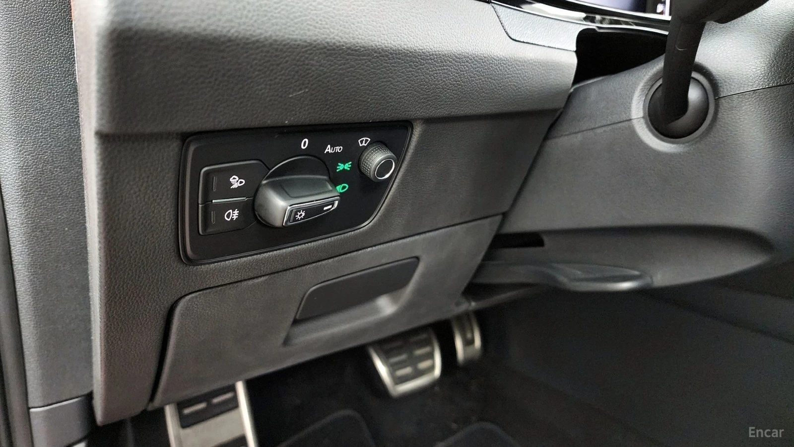 VW Arteon 2.0 TDI* HUD* 360* МАСАЖИ* КОЖА* ОБДУХВ* ПАНО, снимка 14 - Автомобили и джипове - 55436610
