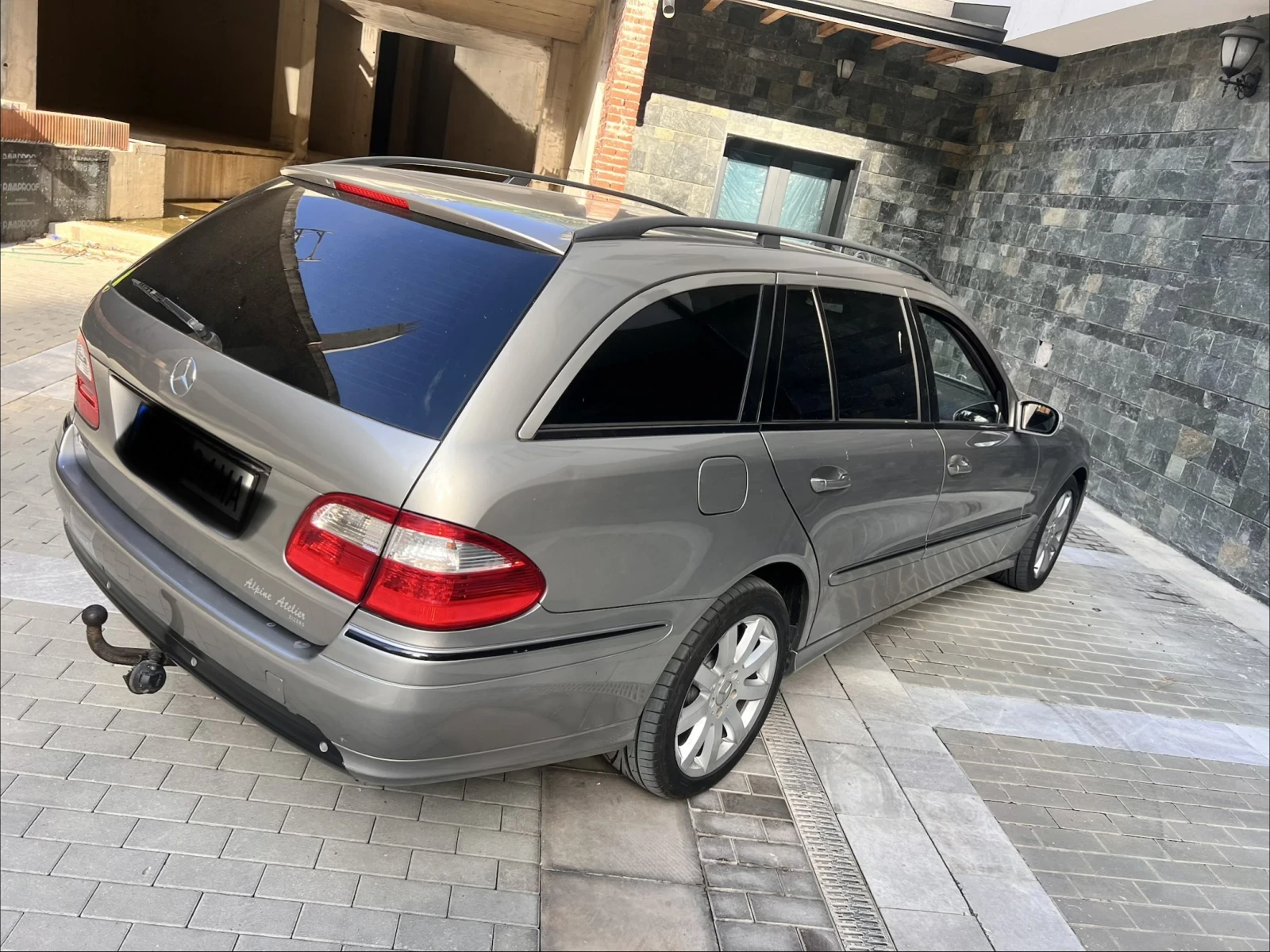 Mercedes-Benz E 500 4 MATIC 5G, снимка 5 - Автомобили и джипове - 55630213