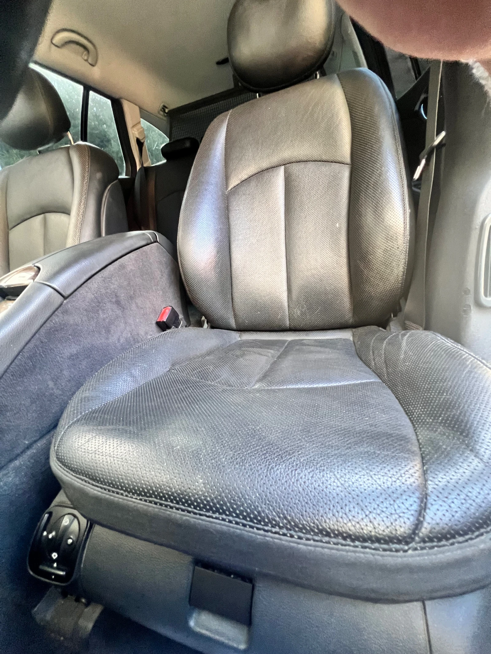 Mercedes-Benz E 500 4 MATIC 5G, снимка 13 - Автомобили и джипове - 55630213