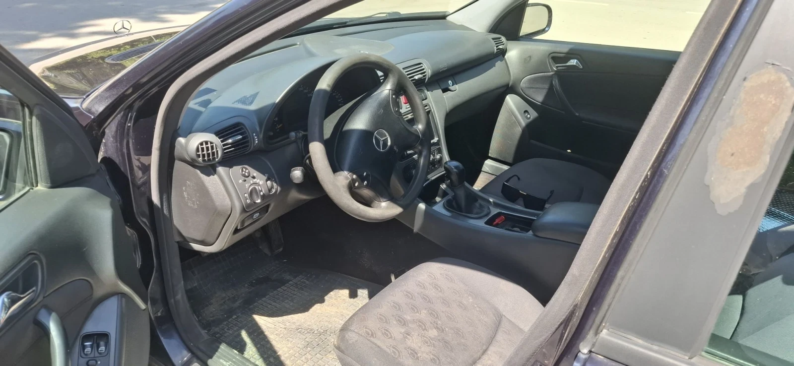 Mercedes-Benz C 180, снимка 2 - Автомобили и джипове - 55661160