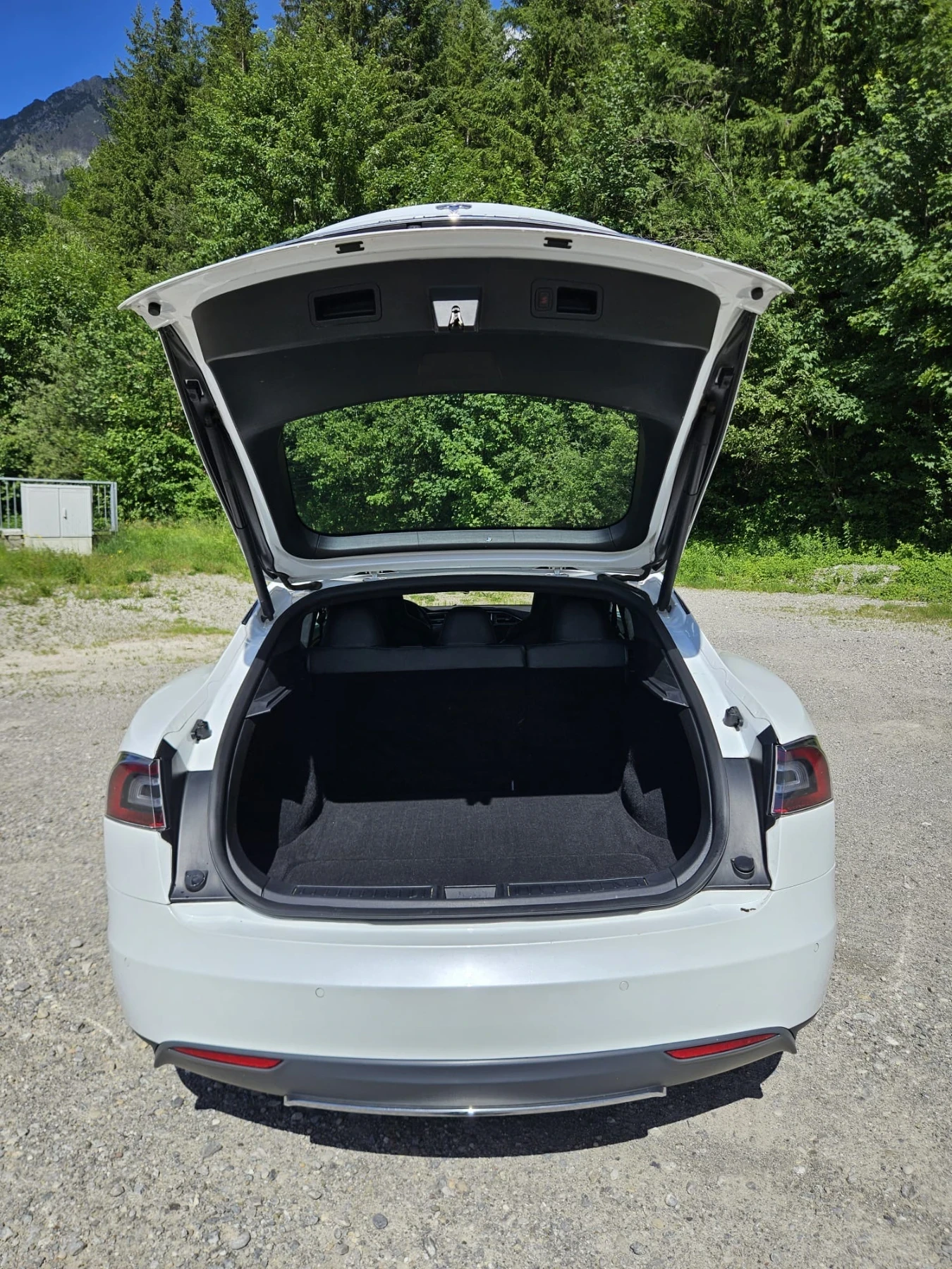 Tesla Model S 90D, снимка 10 - Автомобили и джипове - 55673877