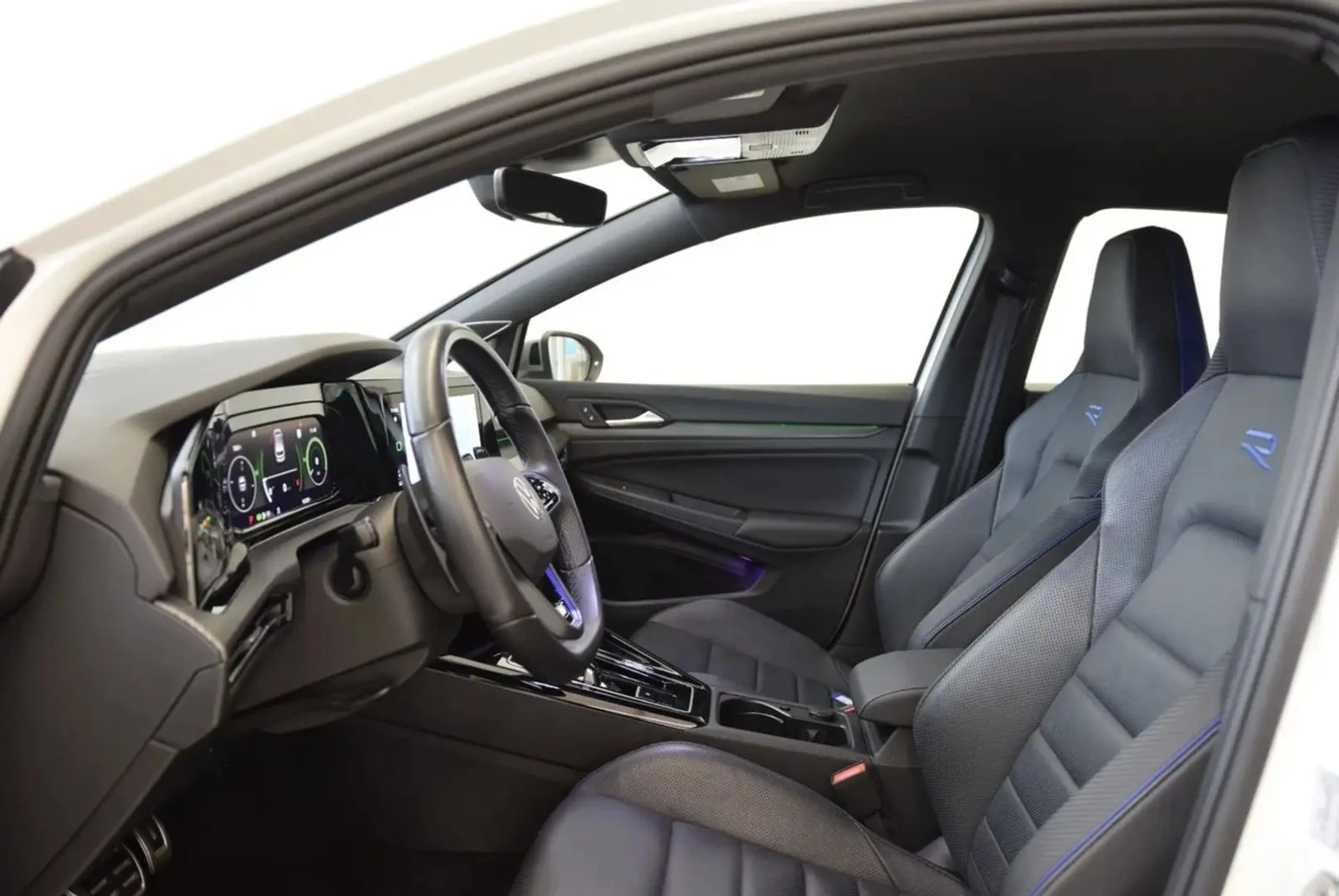 VW Golf R DSG ЦЕНА ДО БЪЛГАРИЯ АВТОКРЕДИТ, снимка 9 - Автомобили и джипове - 55937144