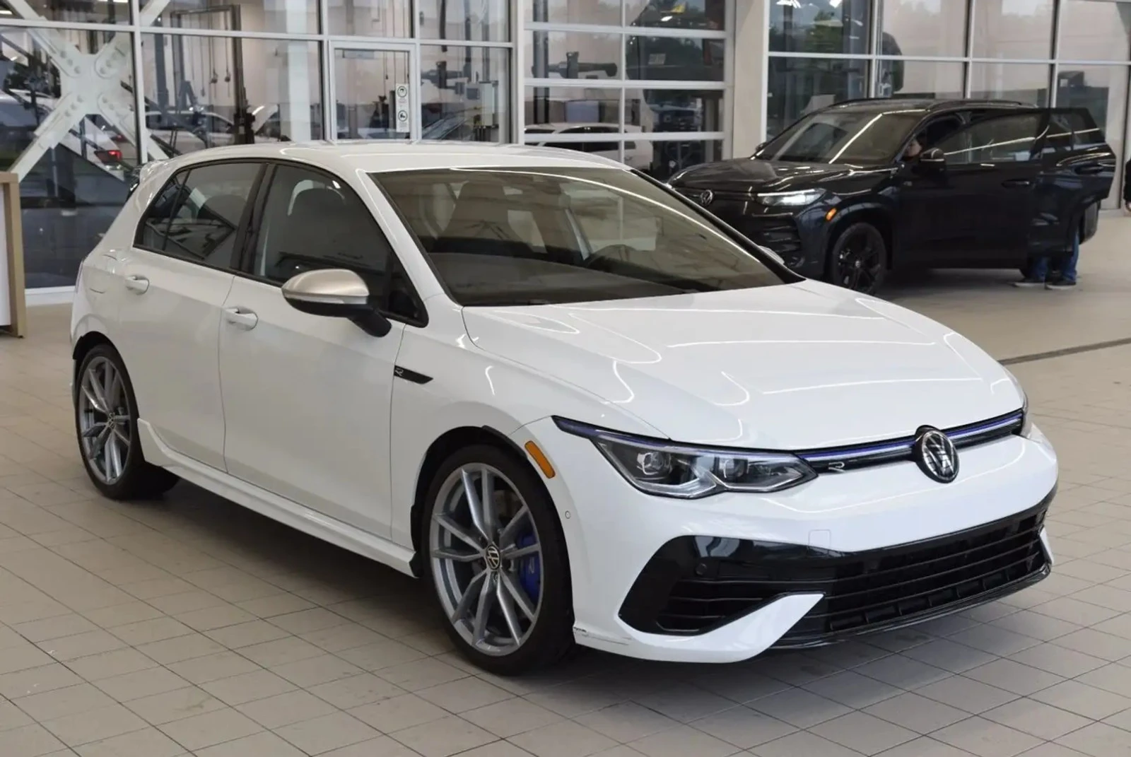 VW Golf R DSG ЦЕНА ДО БЪЛГАРИЯ АВТОКРЕДИТ, снимка 7 - Автомобили и джипове - 55937144