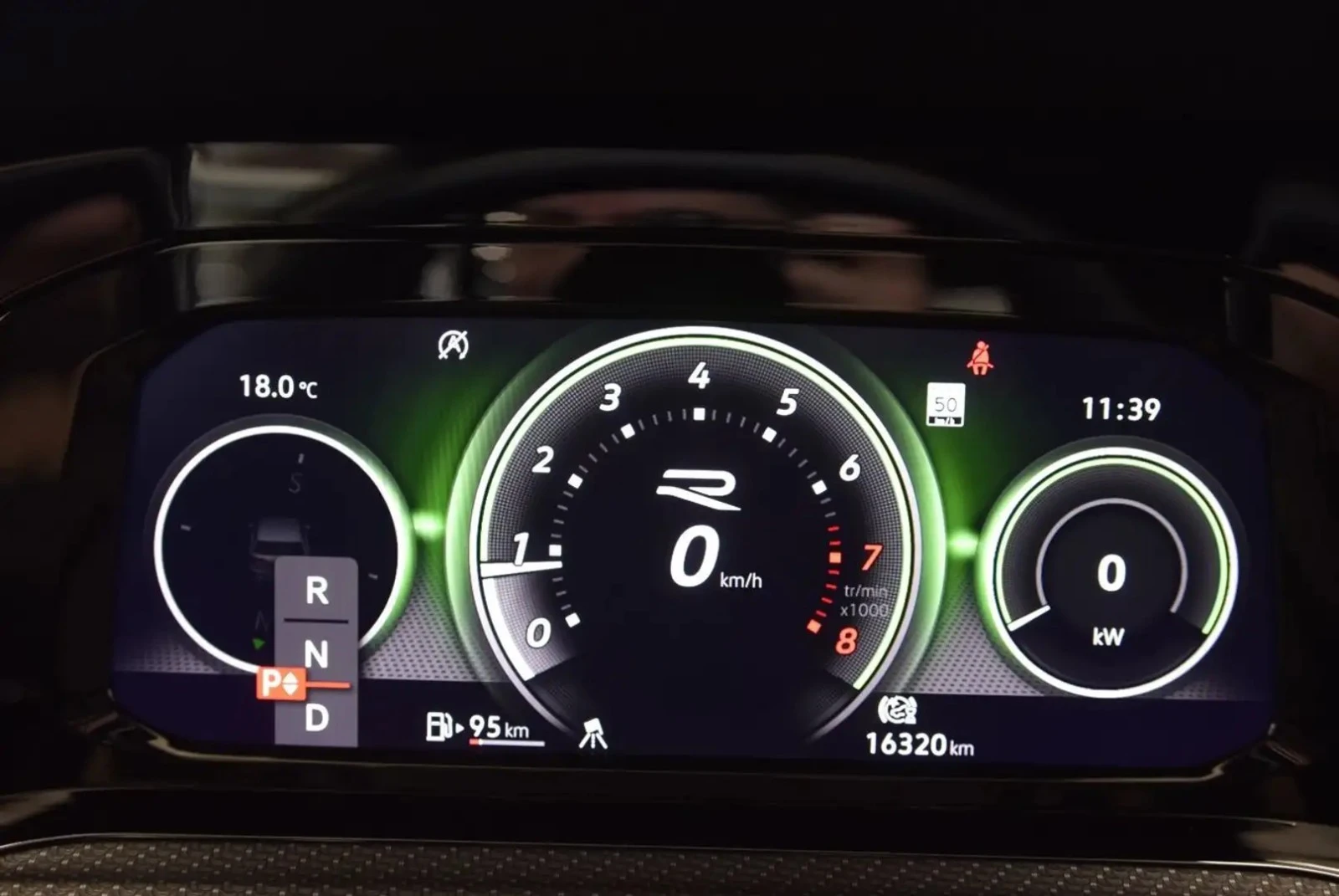 VW Golf R DSG ЦЕНА ДО БЪЛГАРИЯ АВТОКРЕДИТ, снимка 13 - Автомобили и джипове - 55937144