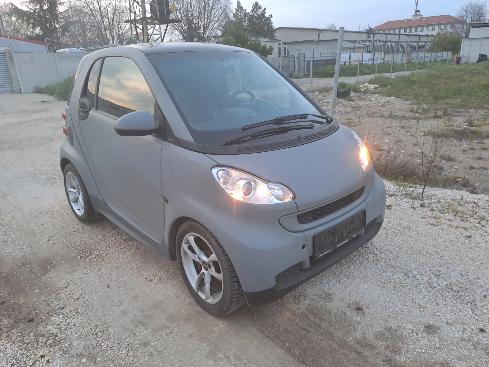 Smart Fortwo 1.0i SPEZIALL EDISON, снимка 16 - Автомобили и джипове - 56165575