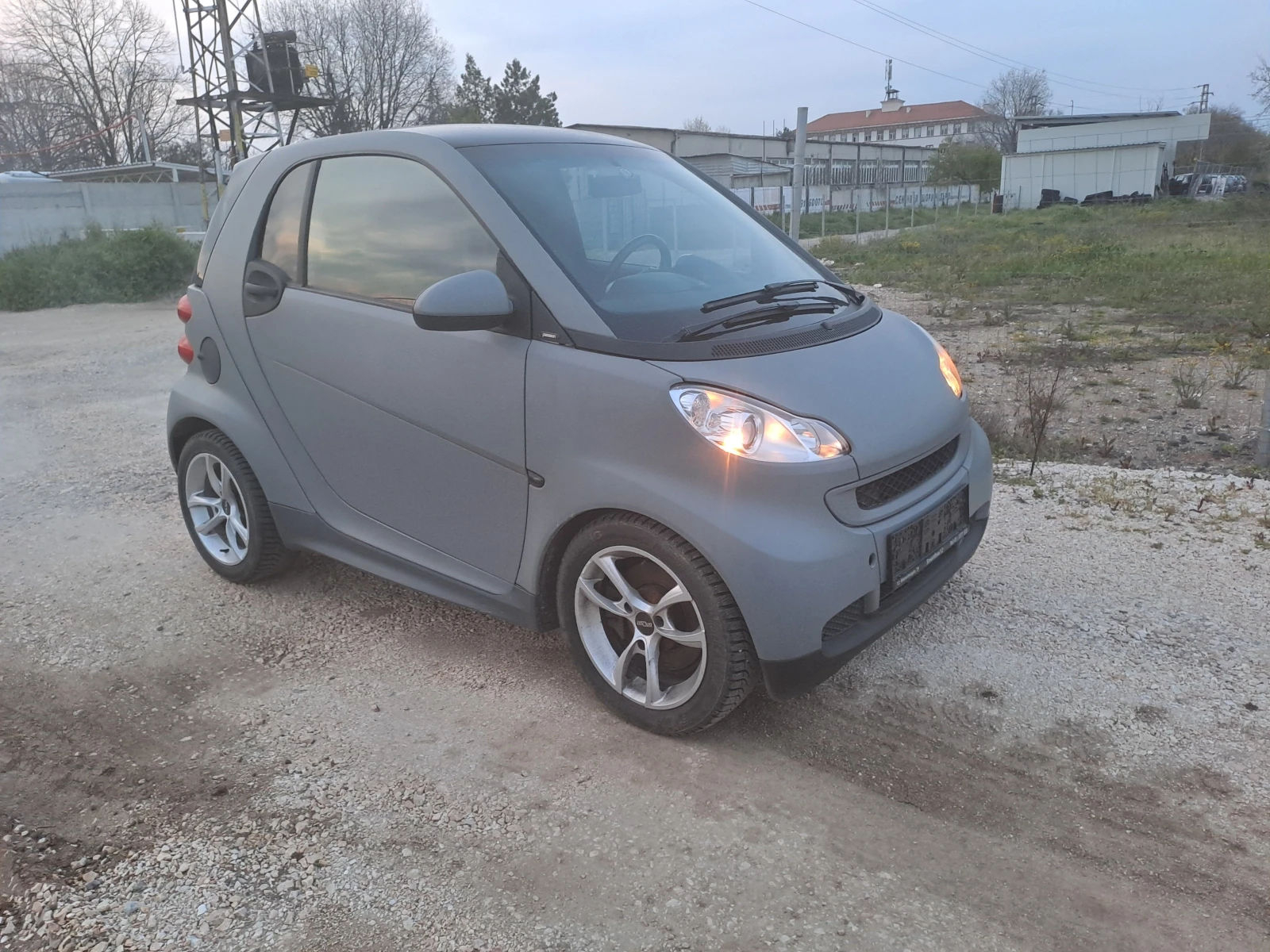 Smart Fortwo 1.0i SPEZIALL EDISON, снимка 11 - Автомобили и джипове - 56165575