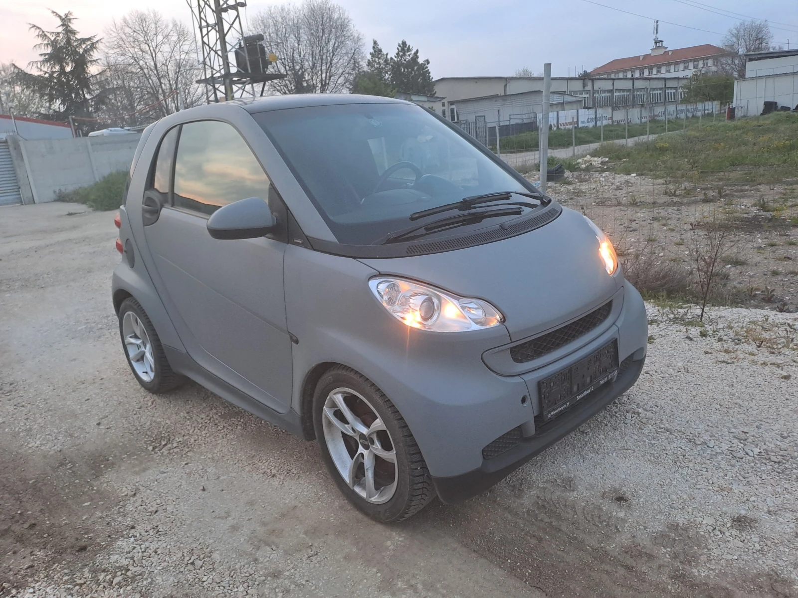 Smart Fortwo 1.0i SPEZIALL EDISON, снимка 12 - Автомобили и джипове - 56165575