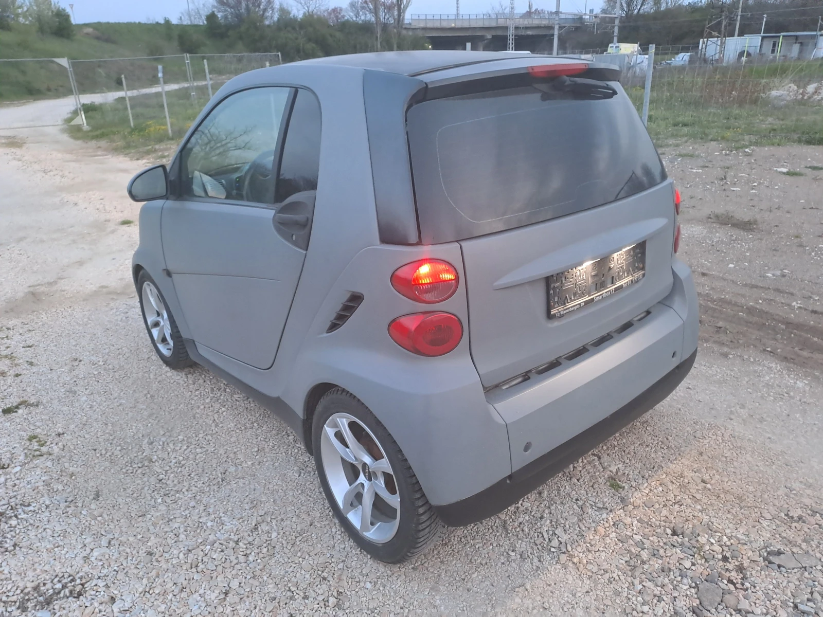 Smart Fortwo 1.0i SPEZIALL EDISON, снимка 3 - Автомобили и джипове - 56165575