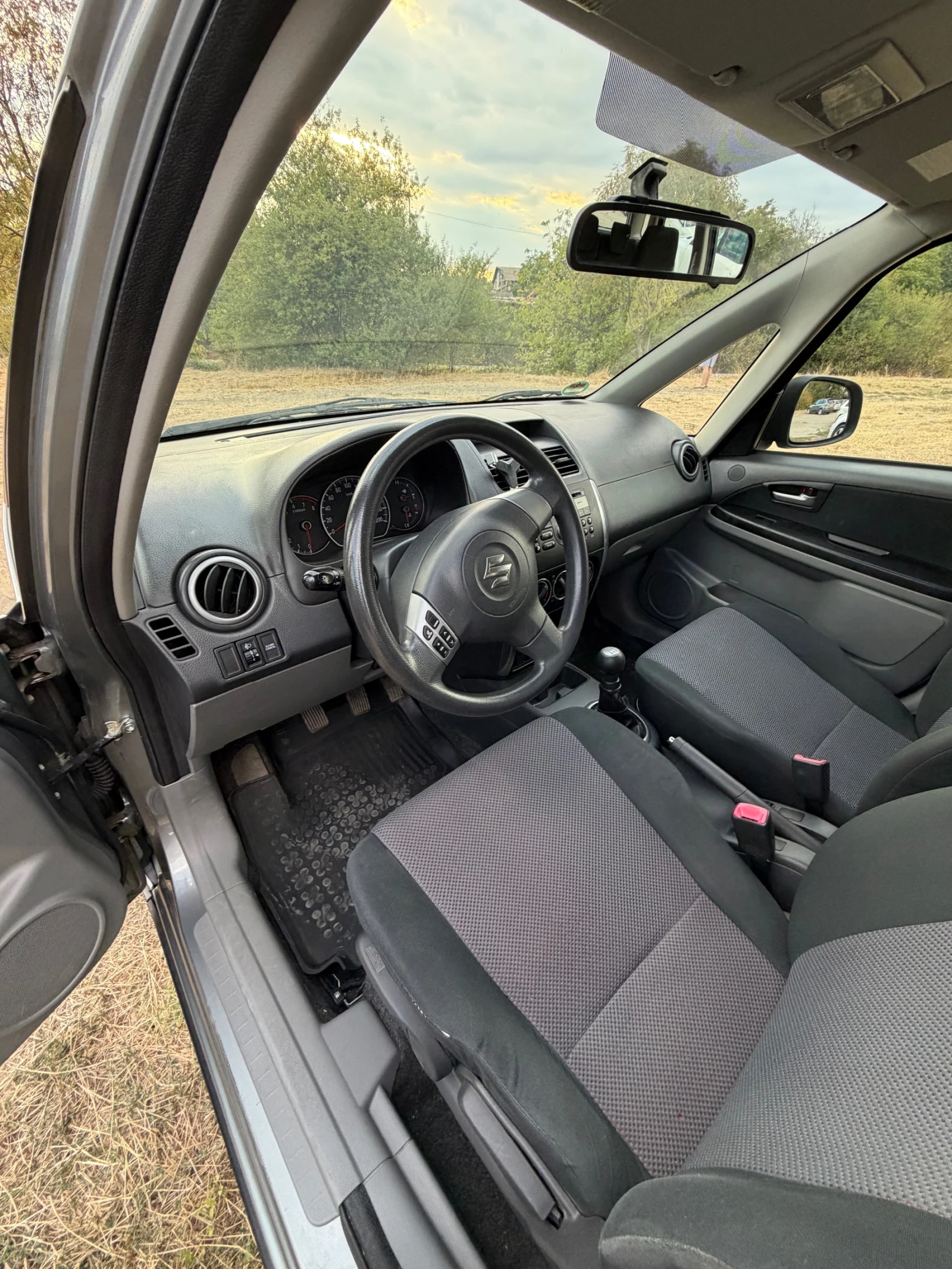 Suzuki SX4, снимка 11 - Автомобили и джипове - 56168181