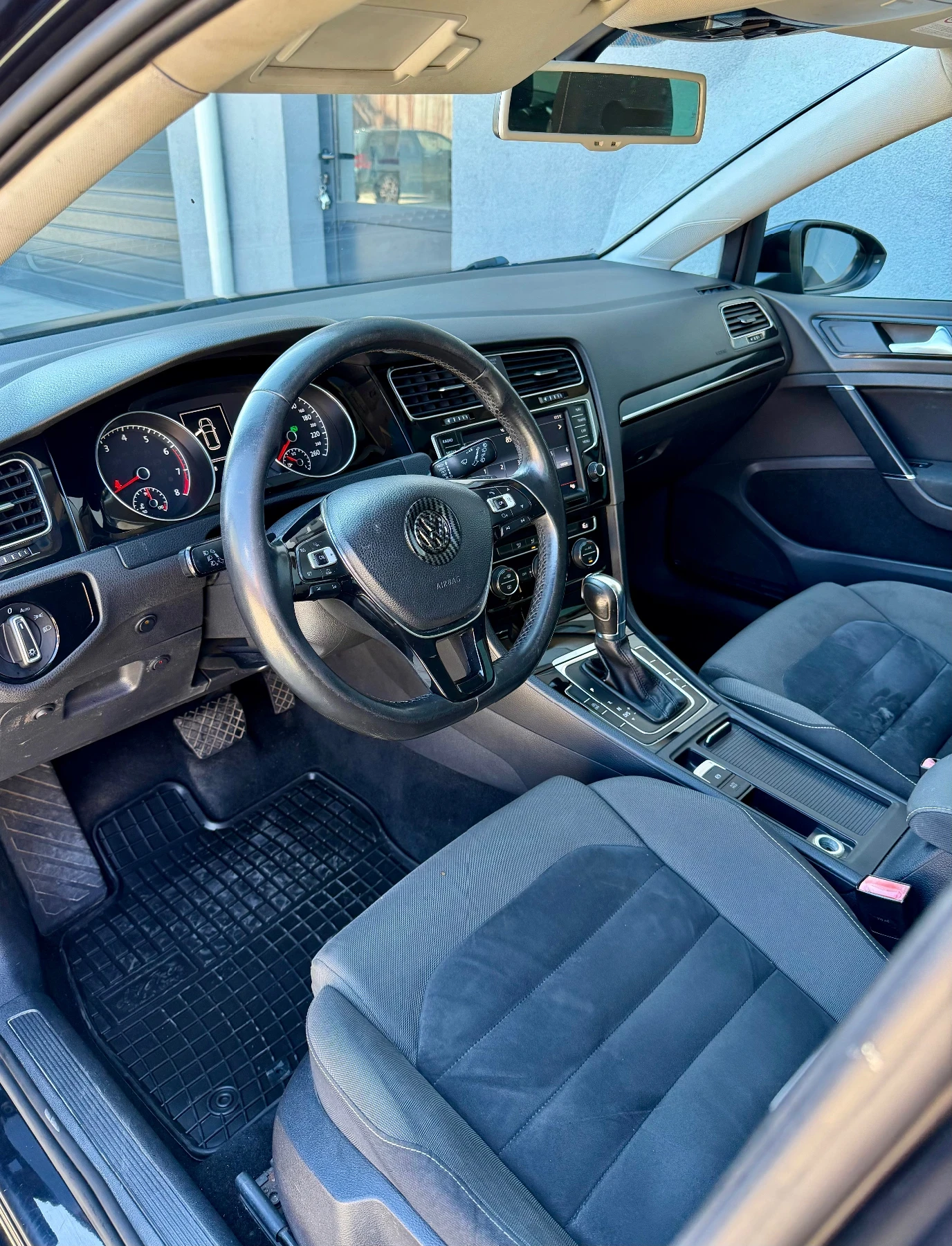 VW Golf 1.4TSI* GTI PACK, снимка 10 - Автомобили и джипове - 56635363