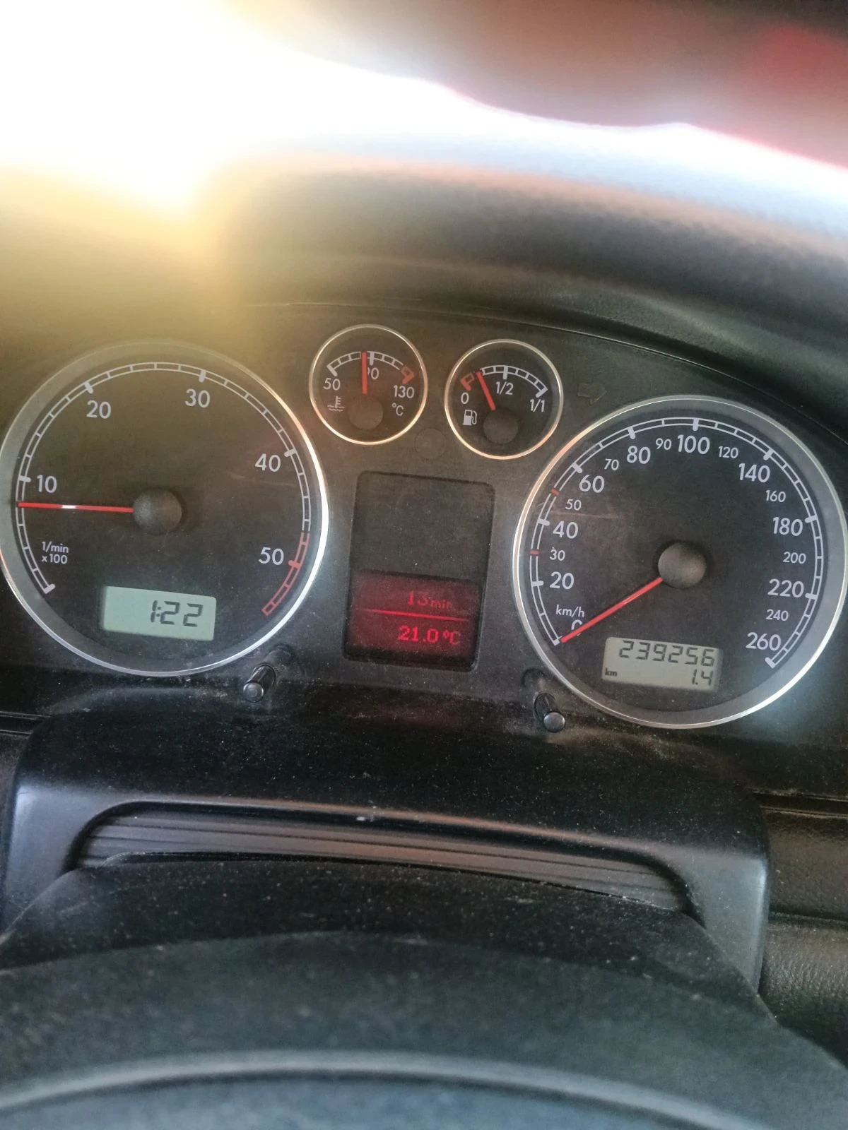VW Passat 1.9TDI, снимка 7 - Автомобили и джипове - 56658715