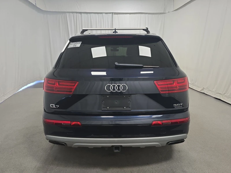 Audi Q7 PRESTIGE* BOSE* PANORAMA* Keyless* 7-местна* , снимка 4 - Автомобили и джипове - 47612456