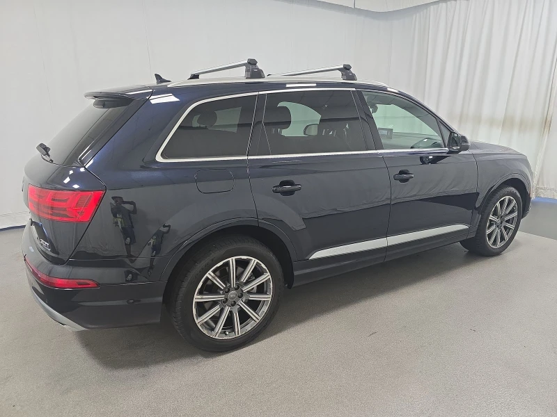 Audi Q7 PRESTIGE* BOSE* PANORAMA* Keyless* 7-местна* , снимка 3 - Автомобили и джипове - 47612456