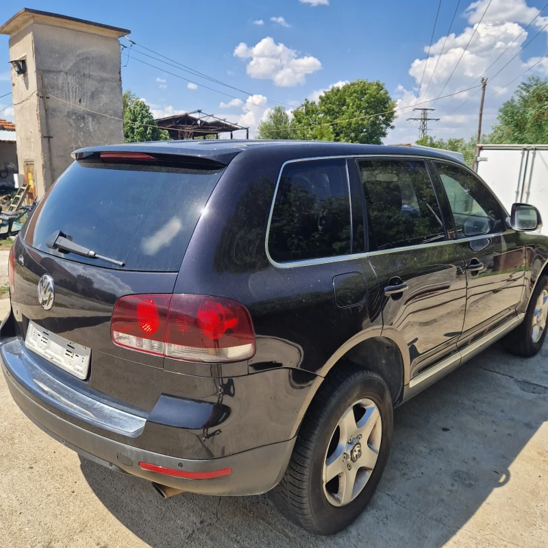 VW Touareg 3.0дизел, снимка 3 - Автомобили и джипове - 47720102