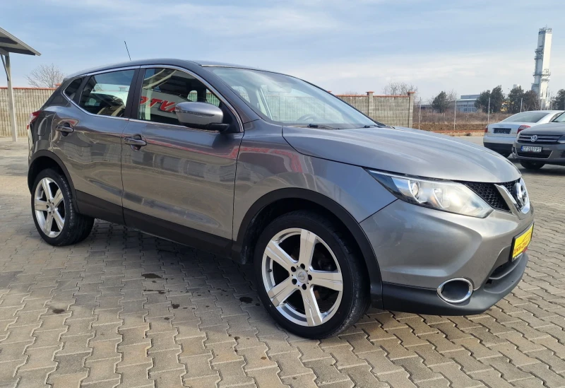 Nissan Qashqai 1.5DCI, снимка 3 - Автомобили и джипове - 48539944