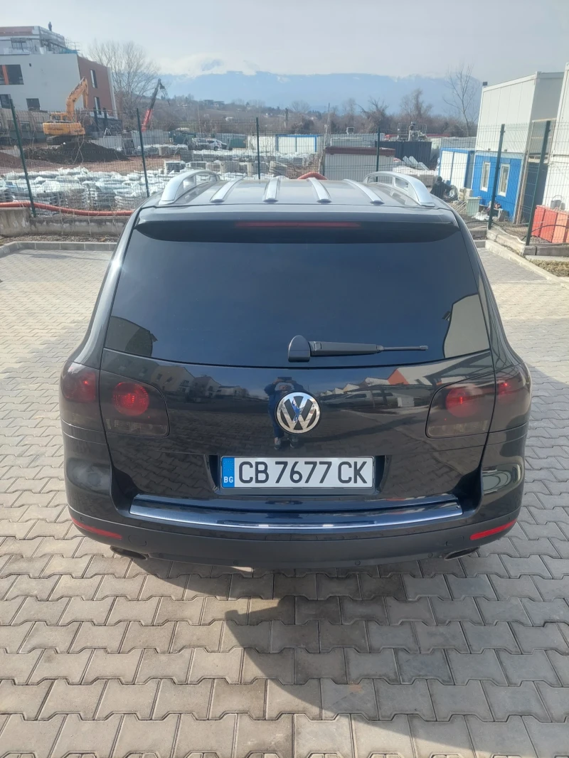 VW Touareg, снимка 3 - Автомобили и джипове - 49132386