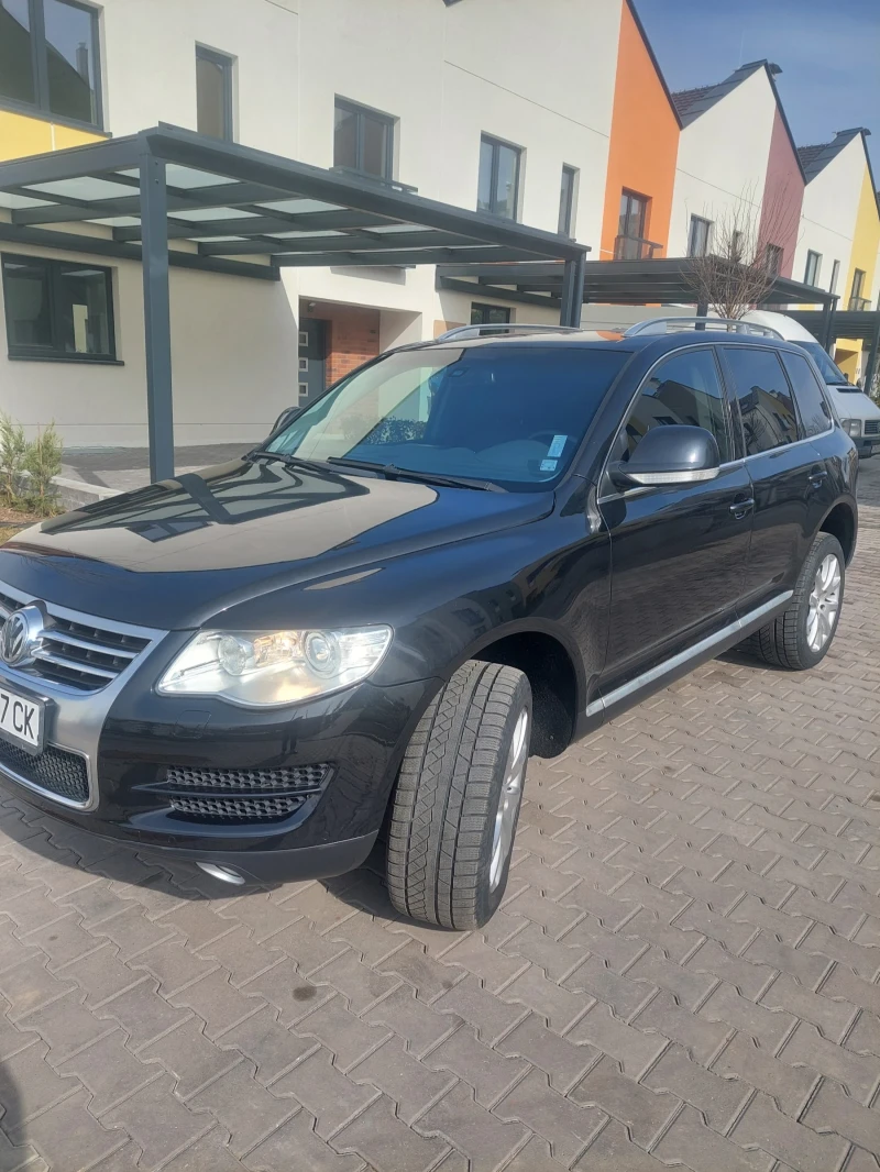 VW Touareg, снимка 1 - Автомобили и джипове - 49132386