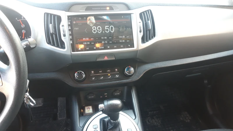 Kia Sportage, снимка 7 - Автомобили и джипове - 49306725