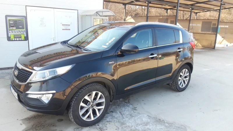 Kia Sportage, снимка 2 - Автомобили и джипове - 49306725