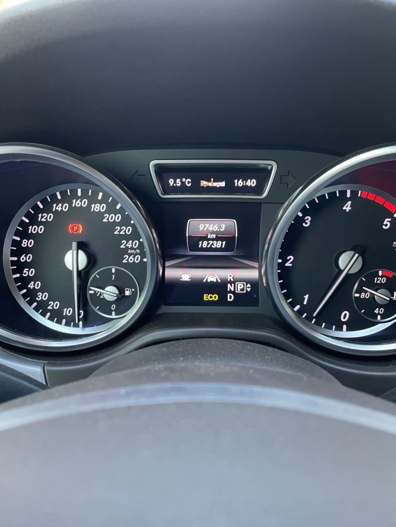 Mercedes-Benz ML 350 2013, снимка 12 - Автомобили и джипове - 52297239