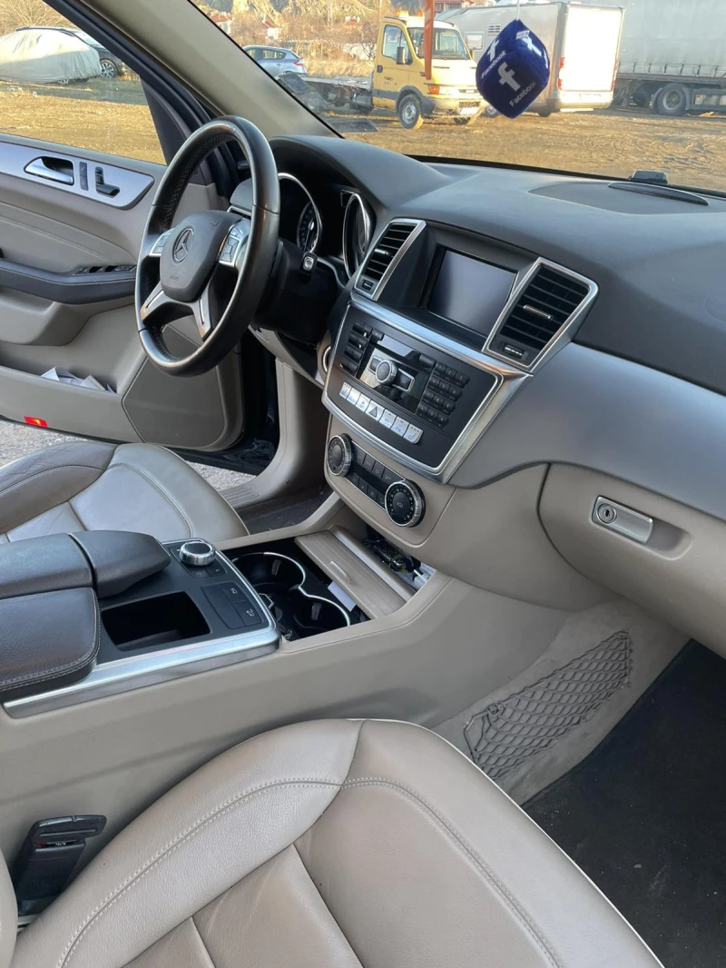 Mercedes-Benz ML 350 2013, снимка 13 - Автомобили и джипове - 52297239