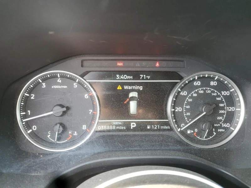 Mitsubishi Outlander, снимка 9 - Автомобили и джипове - 53217674