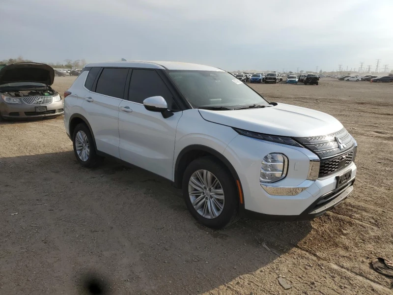 Mitsubishi Outlander, снимка 4 - Автомобили и джипове - 53217674