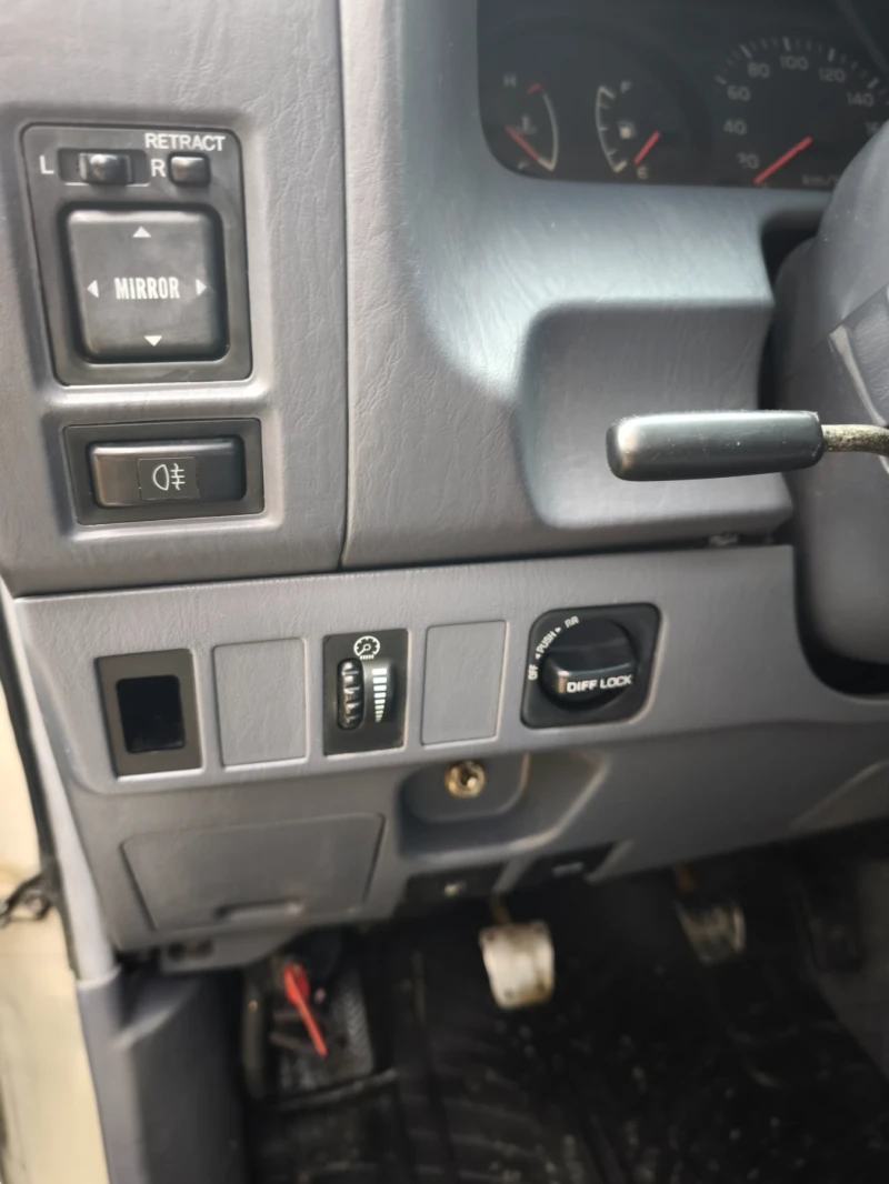 Toyota Land cruiser J90, снимка 5 - Автомобили и джипове - 53253114