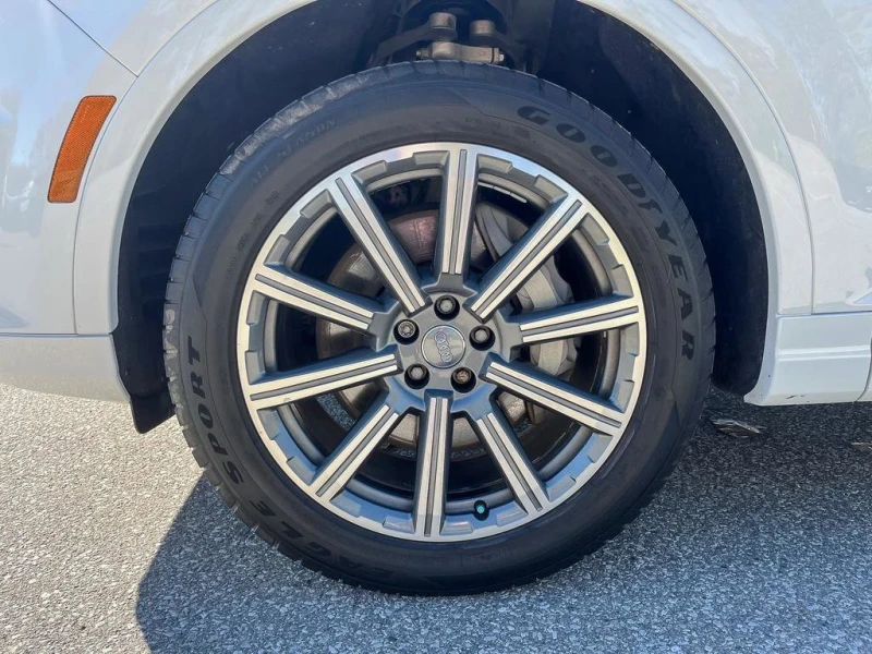 Audi Q7 Progressiv* Line Ass* CAMERA* No Accidents* , снимка 8 - Автомобили и джипове - 53407530