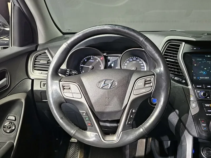 Hyundai Santa fe 2.0 4Wd Premium, снимка 13 - Автомобили и джипове - 53362391