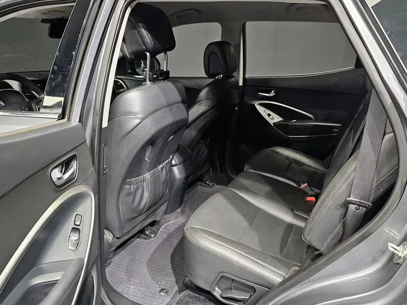 Hyundai Santa fe 2.0 4Wd Premium, снимка 11 - Автомобили и джипове - 53362391