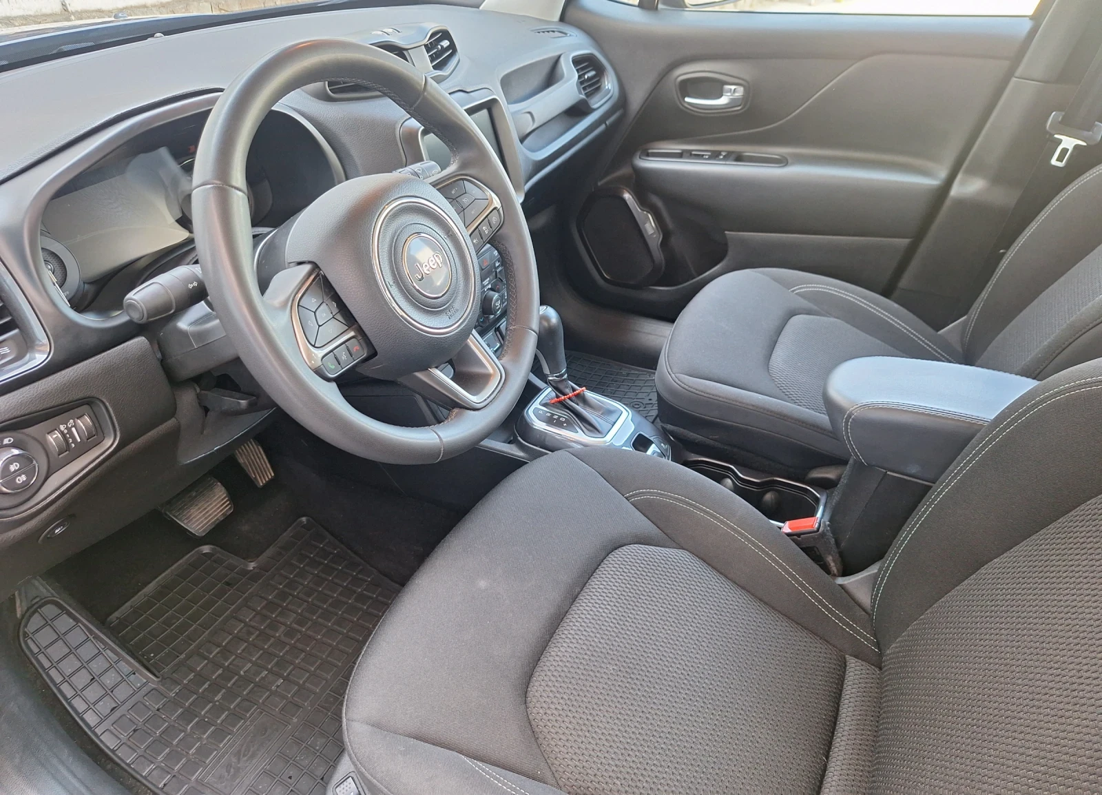 Jeep Renegade 1.3 Plug-in 4xe - изображение 7