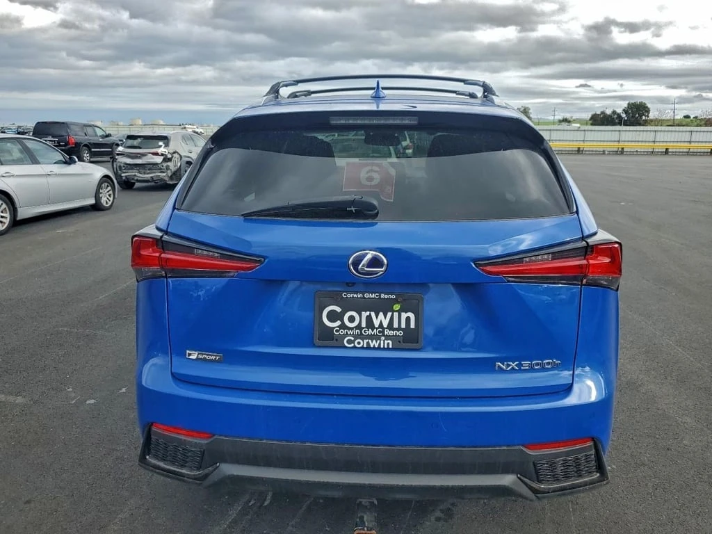 Lexus NX * 300H BASE * CARFAX *  - изображение 6