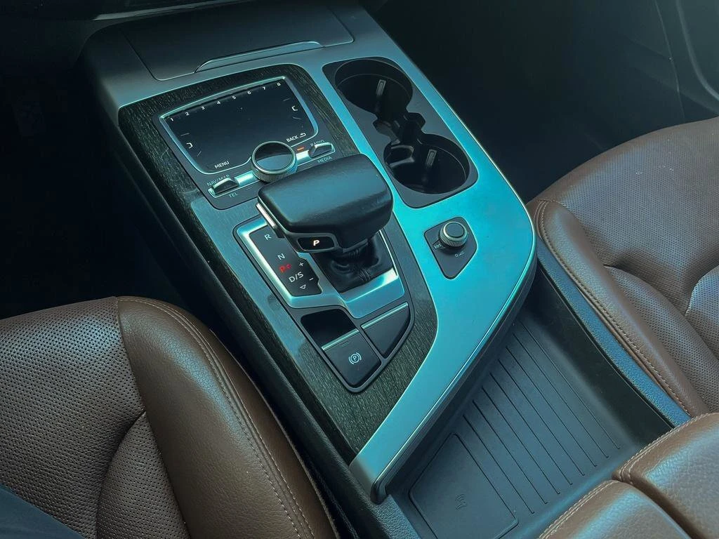 Audi Q7 Progressiv* Line Ass* CAMERA* No Accidents*  | Mobile.bg � ����������� 13