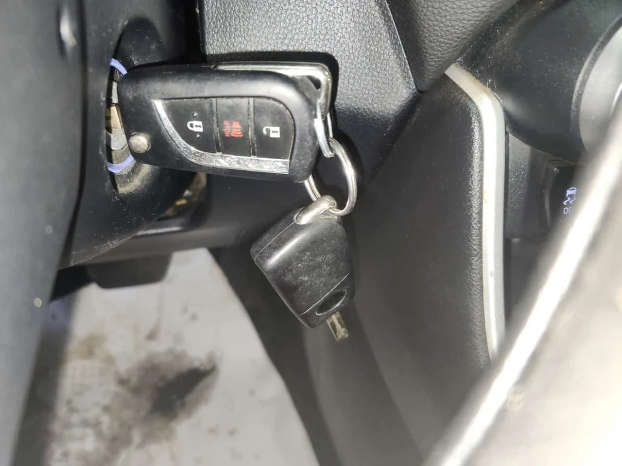 Toyota Rav4 2.5L LE * ПОДГРЕВИ* ЕЛ ПАКЕТ * CARFAX *  - изображение 8