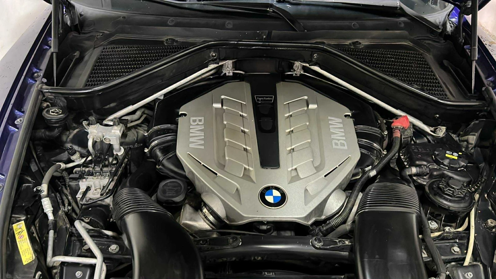 BMW X6, снимка 3 - Автомобили и джипове - 53940110