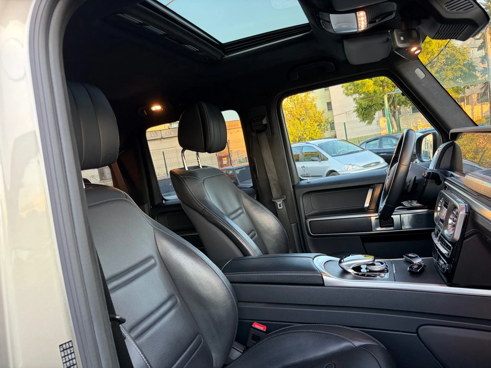 Mercedes-Benz G 500, снимка 16 - Автомобили и джипове - 54598379